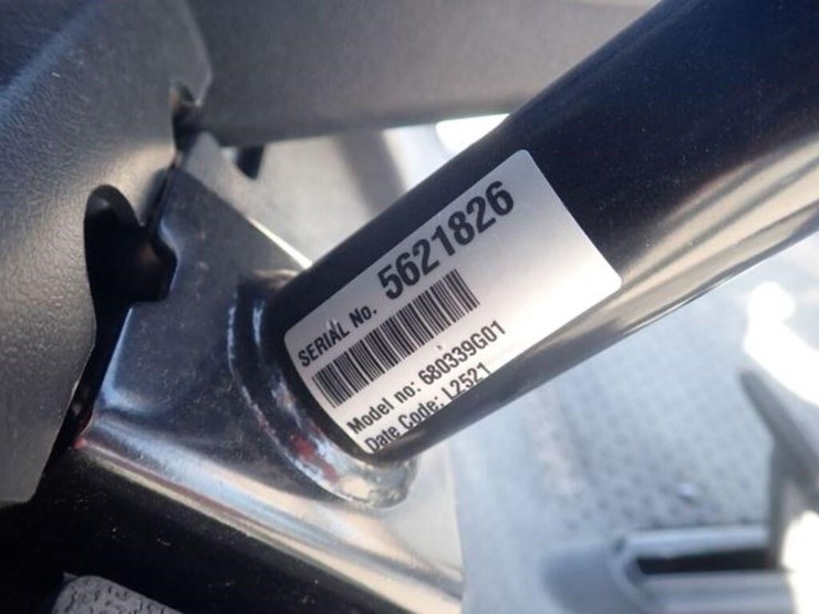 2021-e-z-go-rxv-4-passenger-gas-golf-cart-5621826-image-9