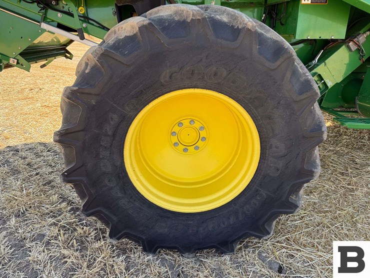 2014-john-deere-s660-image-45