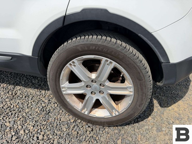 2012-land-rover-range-rover-evoque-image-13