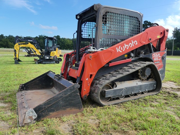 2024-kubota-svl65-2-image-1