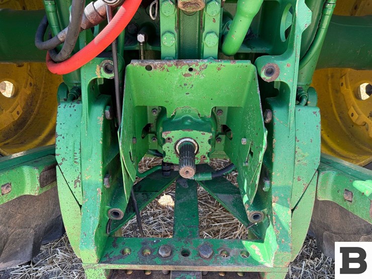 2001-john-deere-8110-image-36