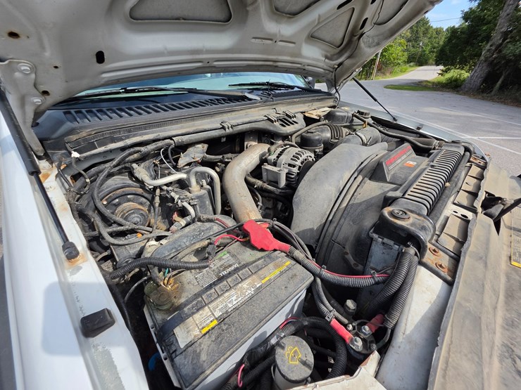 2006-ford-f550-image-30