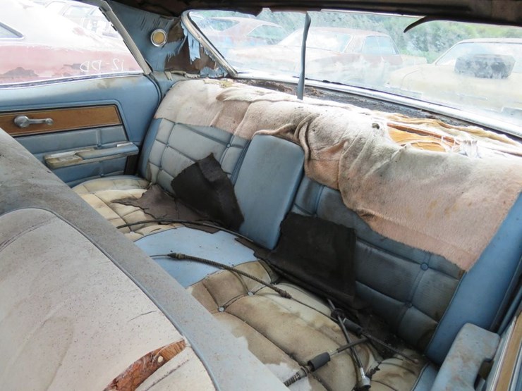 1965-chevrolet-caprice-4dr-ht-image-7