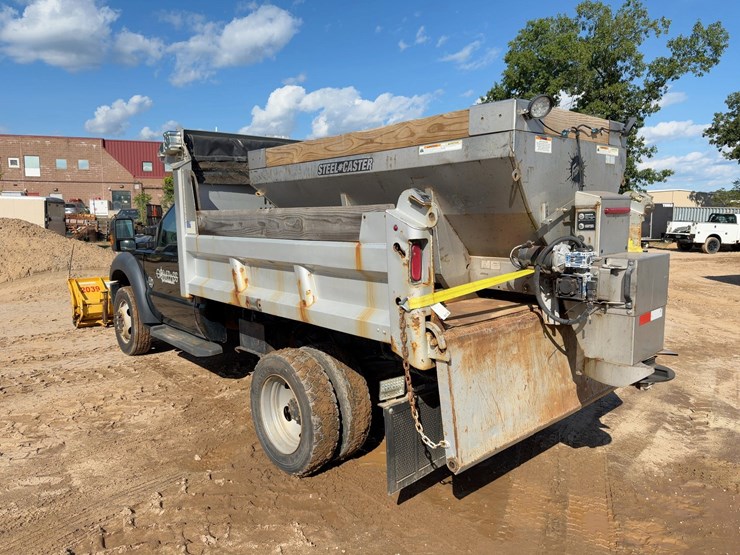 2012-ford-f550-xl-image-3