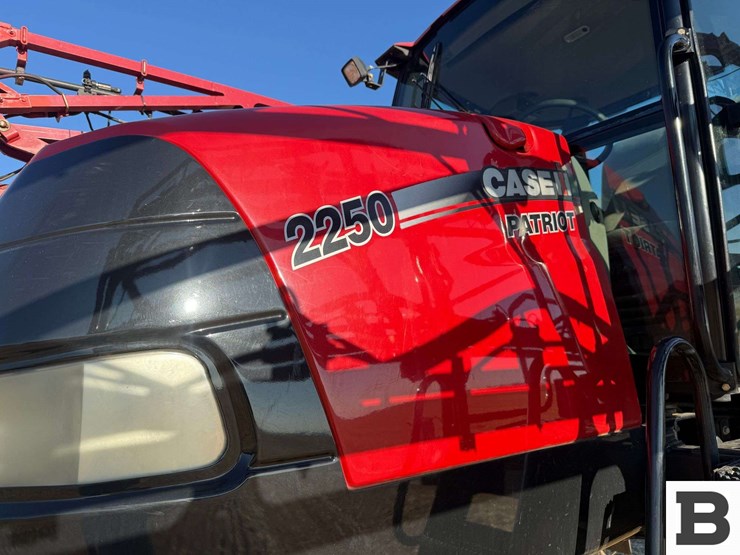 2018-case-ih-patriot-2250-image-11