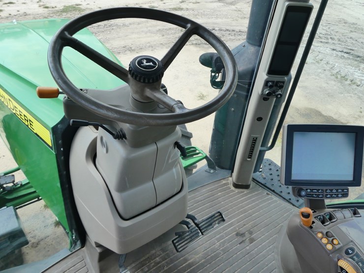 2015-john-deere-7210r-image-15