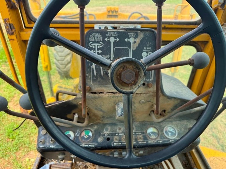 deere-570a-image-12