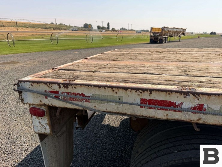 1975-trailmobile-flatbed-image-24
