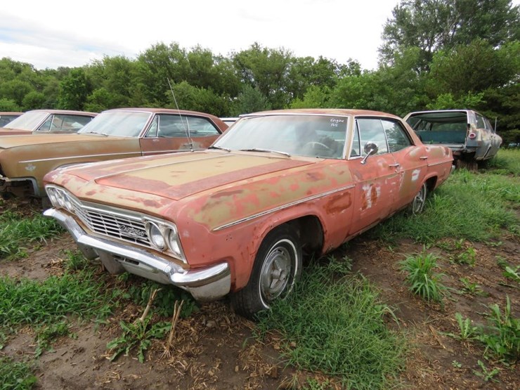 1966-chevrolet-impala-4dr-ht-image-1