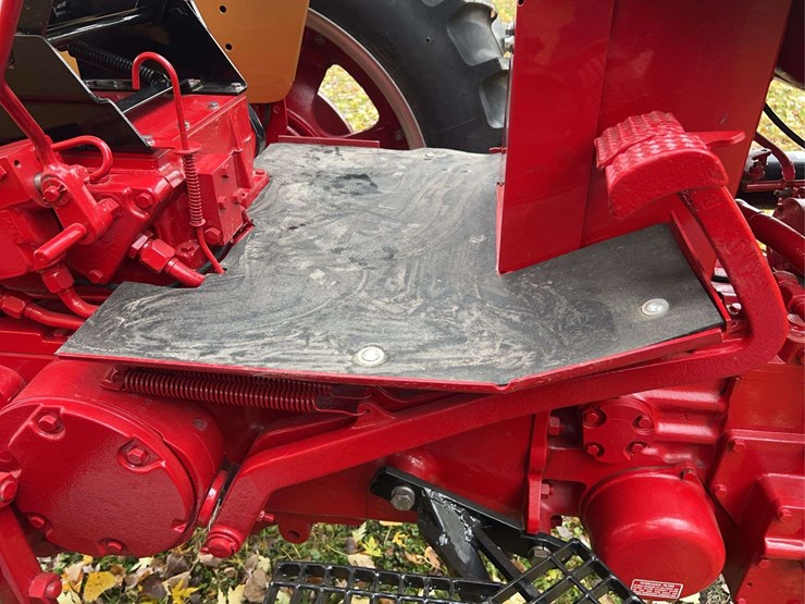 1970-farmall-544-hydro-gas-row-crop-golden-demonstrator-image-32