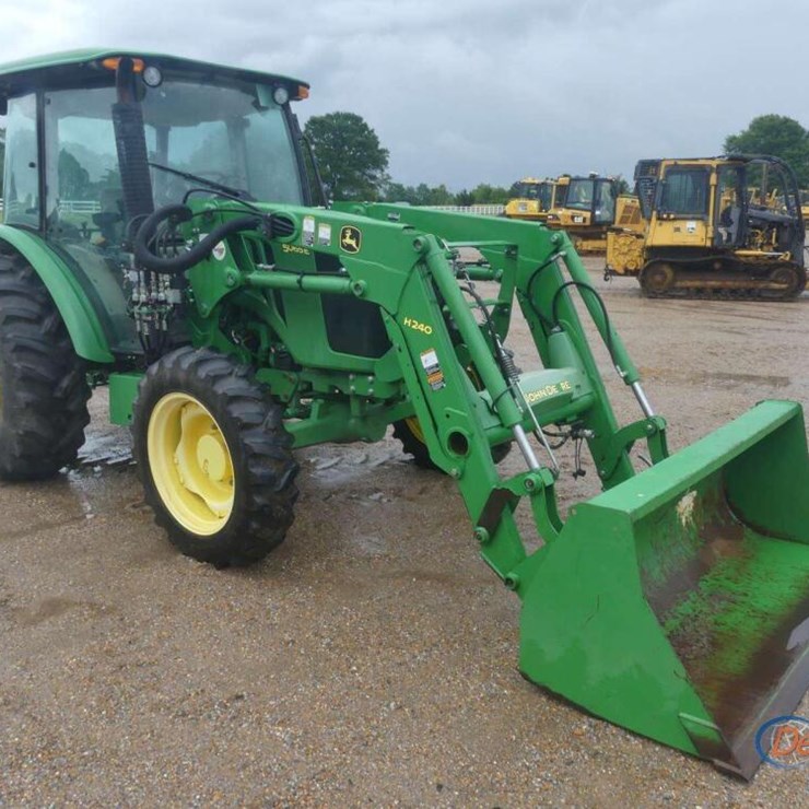2016 JOHN DEERE 5065E