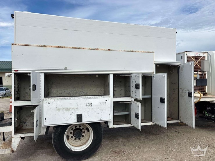 2018-international-durastar-4300-image-31