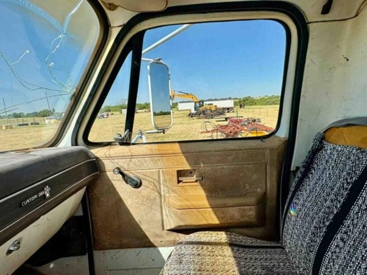 1981-chevrolet-70-image-12
