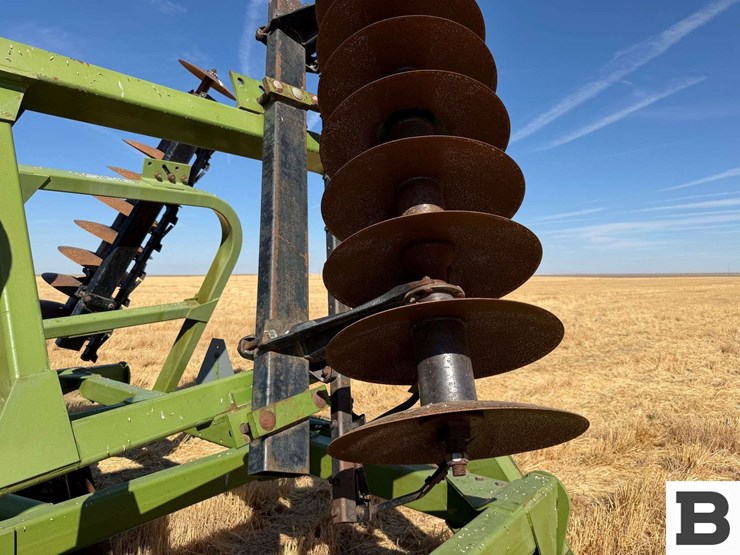 john-deere-twin-offset-disc-image-26