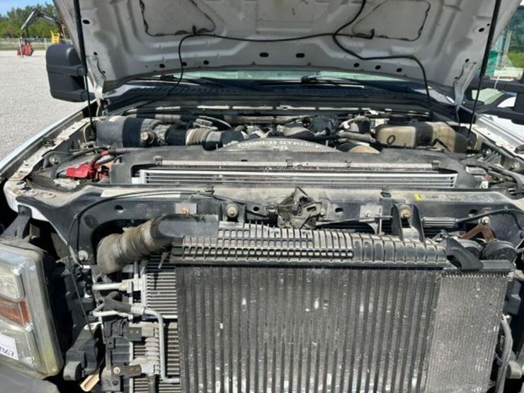 2008-ford-f550-image-23