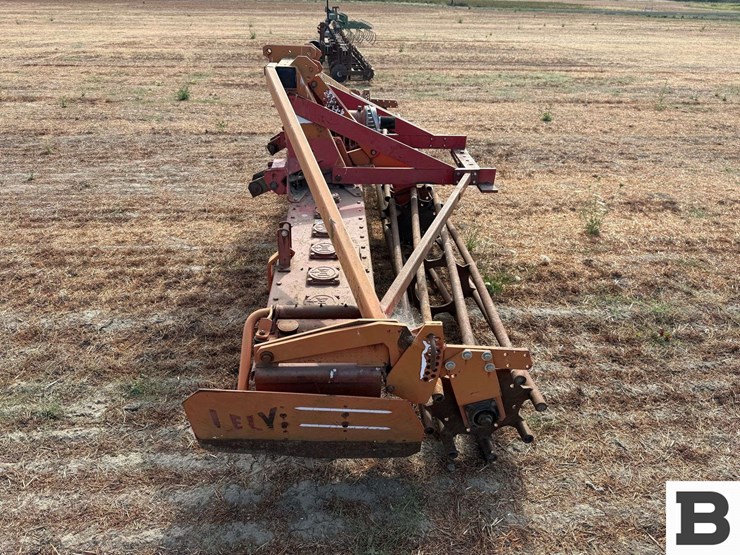 lelyterra-15'-power-harrow-image-3