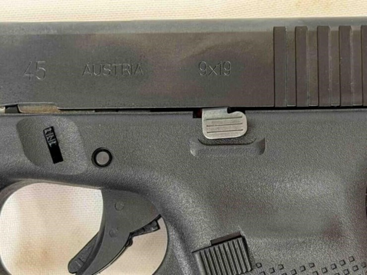 glock-model-45-9mm-pistol-image-4