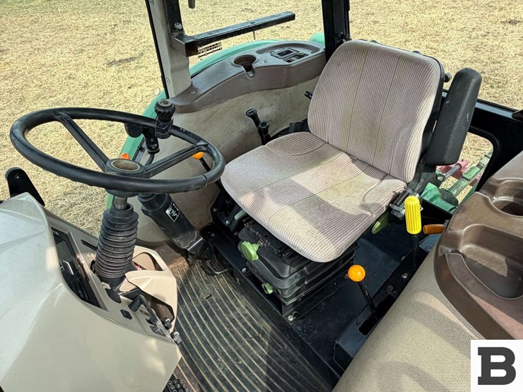 2005-john-deere-6603-image-42