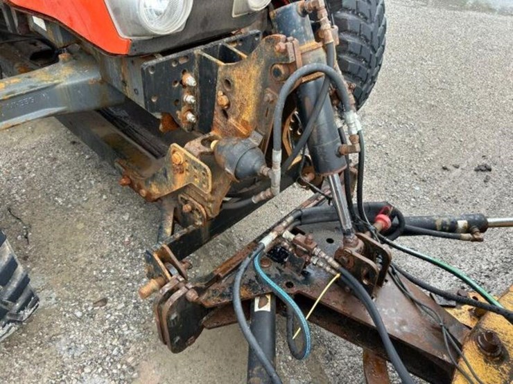 2018-kubota-m6-141-image-47