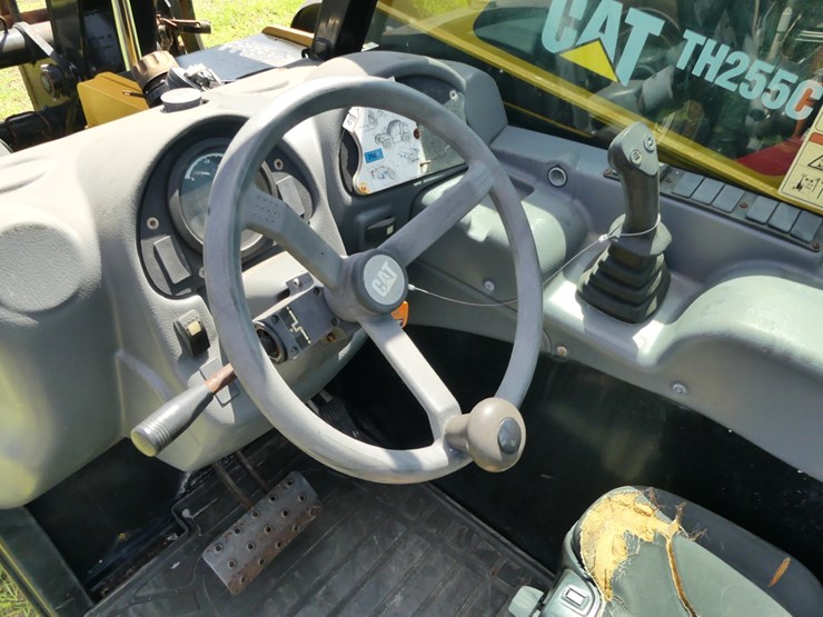 caterpillar-th255c-image-13