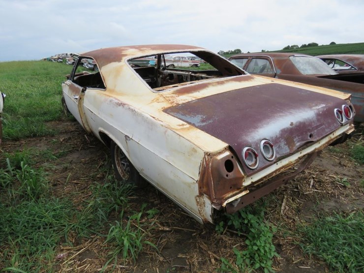 1965-chevrolet-impala-2dr-ht-image-4