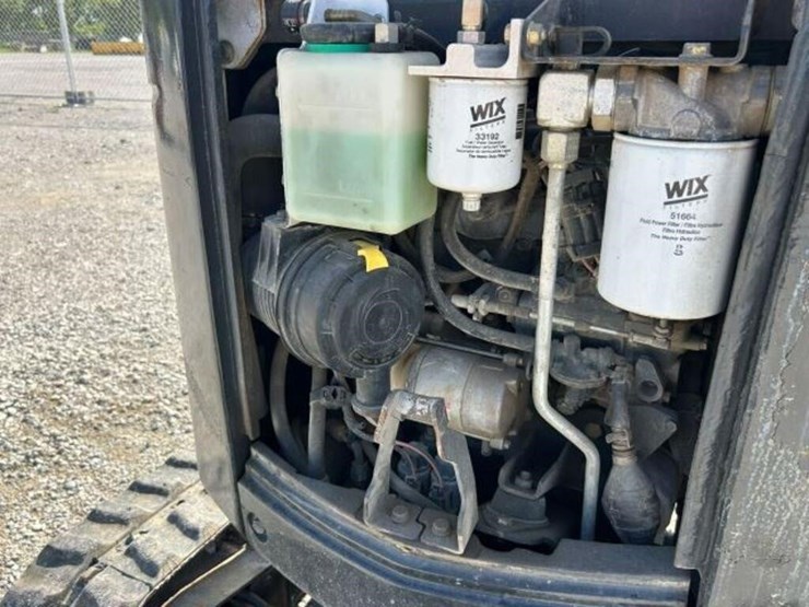 2015-bobcat-418-image-45