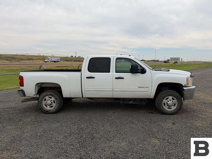 2012-chevrolet-silverado-2500hd-image-6