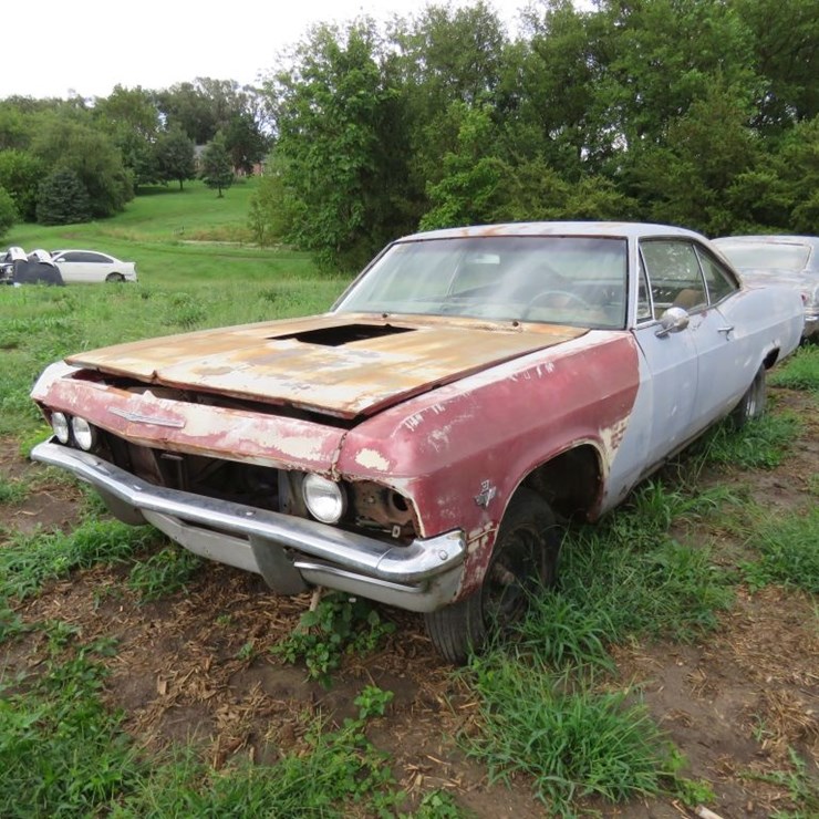 1965 Chevrolet Impala 2dr HT