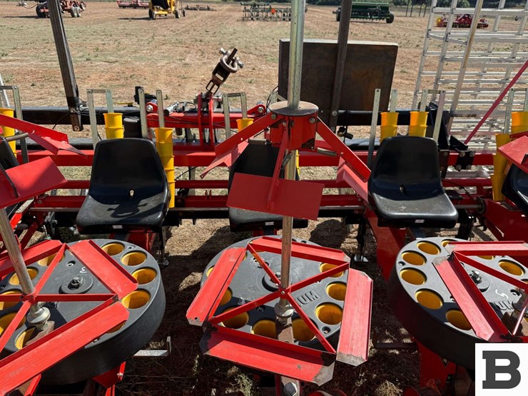 checchi-&-magli-no-till-transplanter-6r-30-image-29
