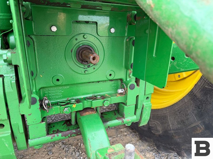 2015-john-deere-6210r-image-39