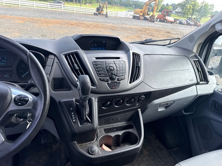 2018-ford-transit-image-18