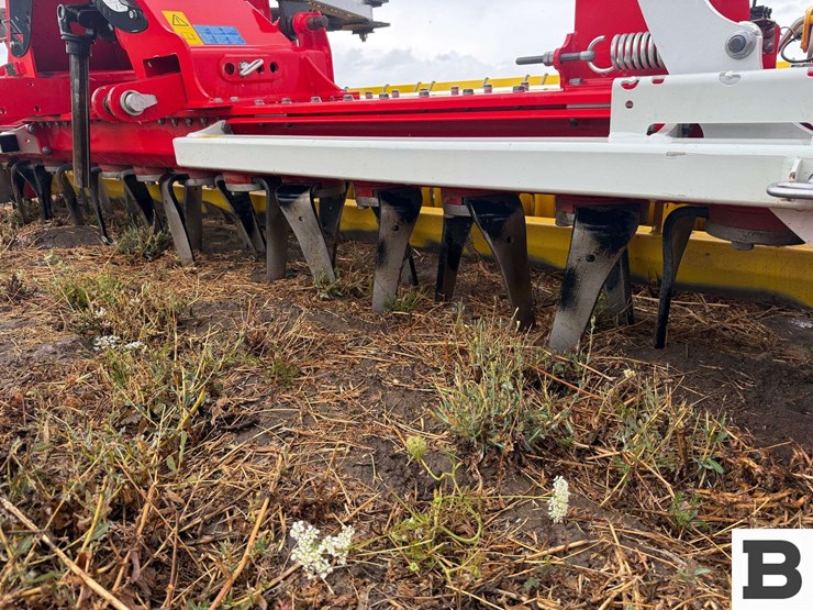 2025-pottinger-lion-4030-master-rotary-harrow-image-13