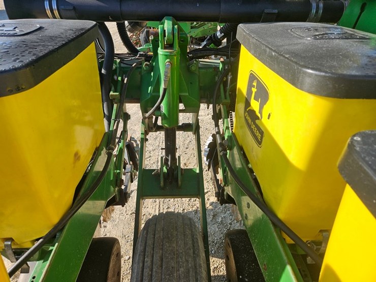 john-deere-1770-image-70