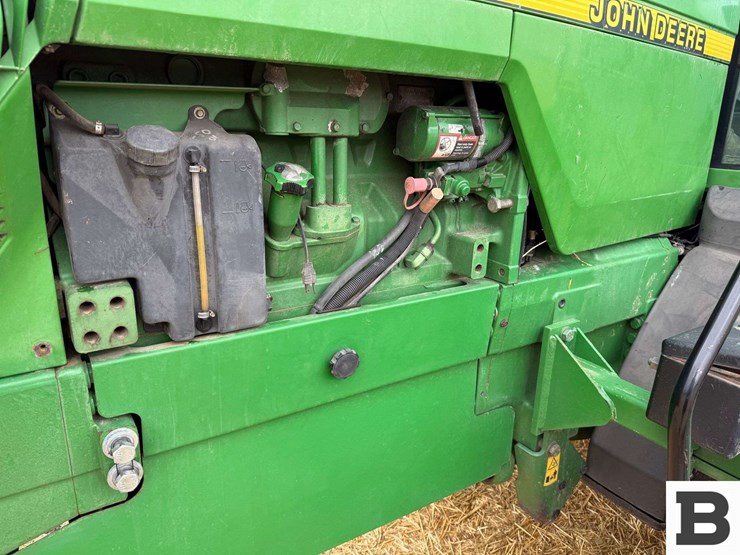 1997-john-deere-8400t-image-15