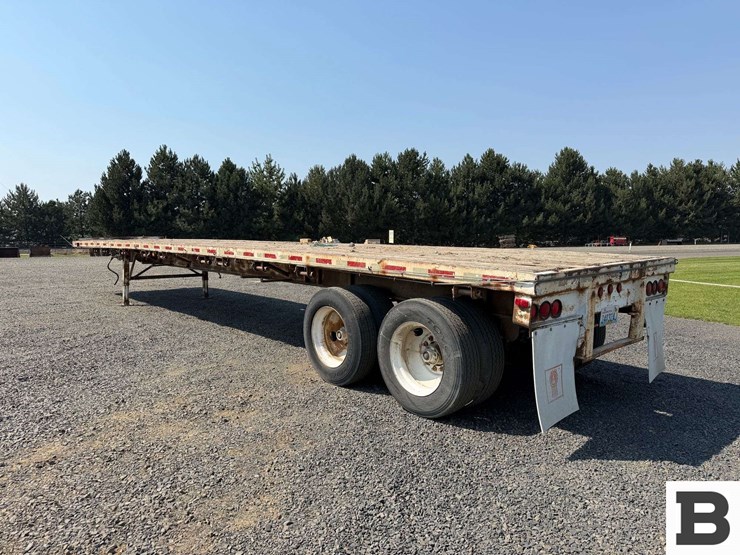 1975-trailmobile-flatbed-image-3