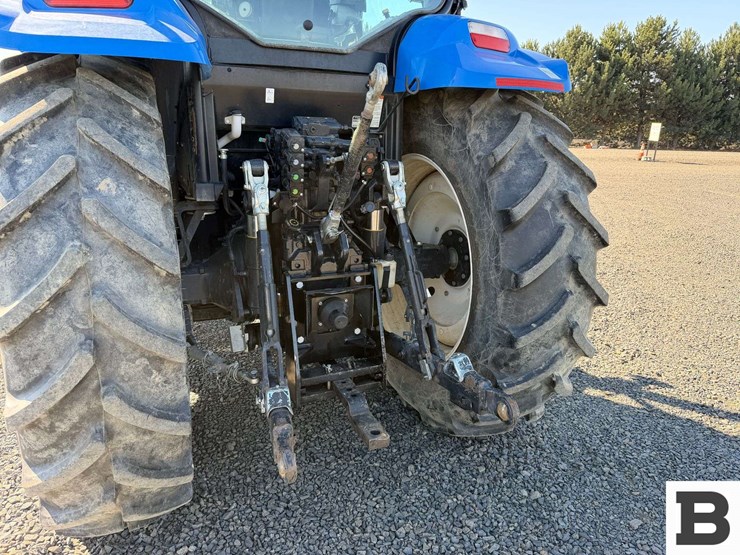 2016-new-holland-t6.145-image-33