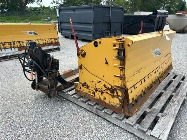 metal-pless-8-ft---13-ft-snow-pusher-agh0830-13le--image-4