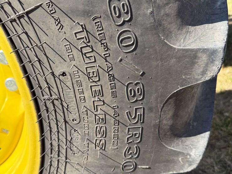 2016-john-deere-6155r-image-34