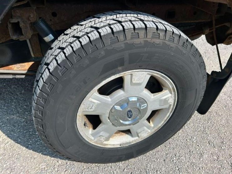 2014-ford-f150-xlt-image-58
