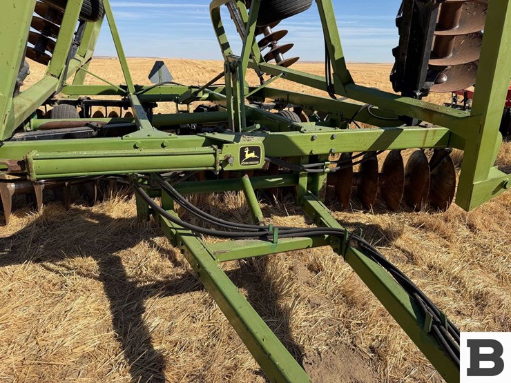 john-deere-twin-offset-disc-image-9