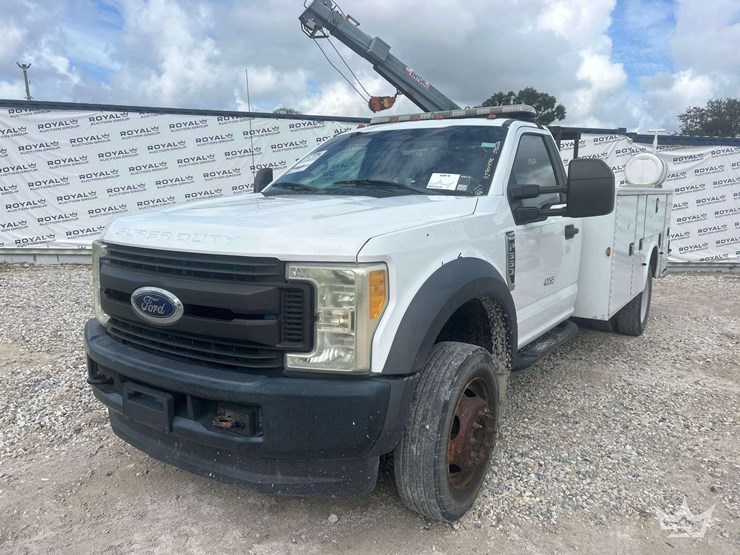 2017-ford-f550-image-2