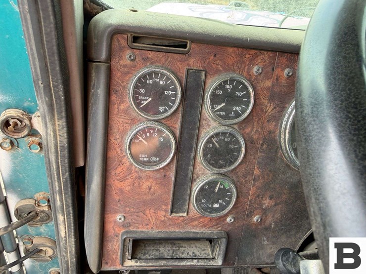 1998-international-f9370-image-58