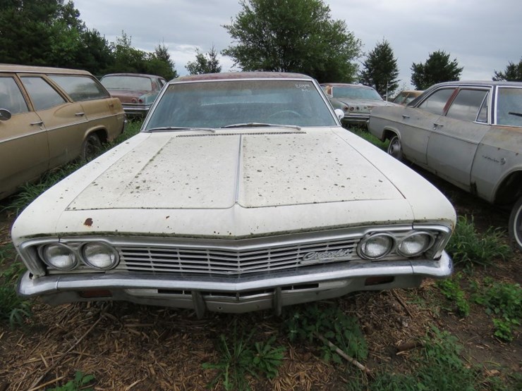 1966-chevrolet-belair-4dr-sedan-image-2