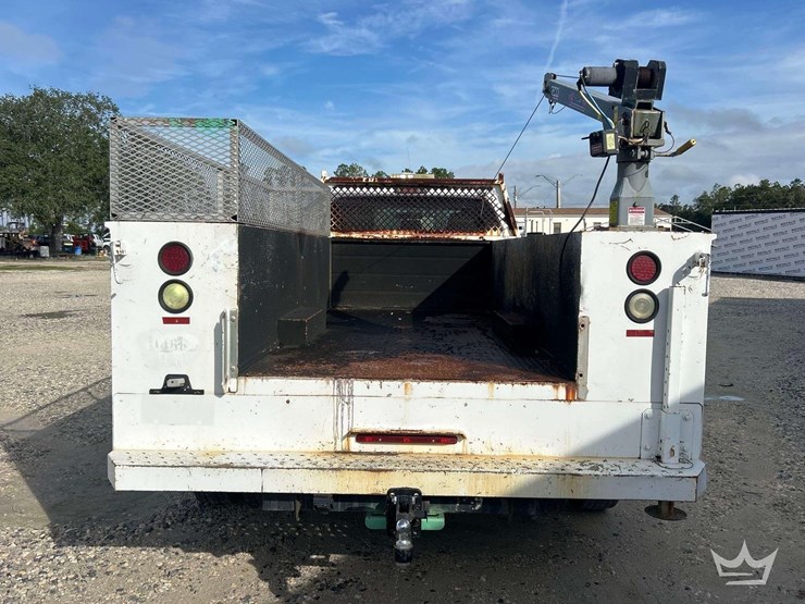 2012-ford-f550-image-31