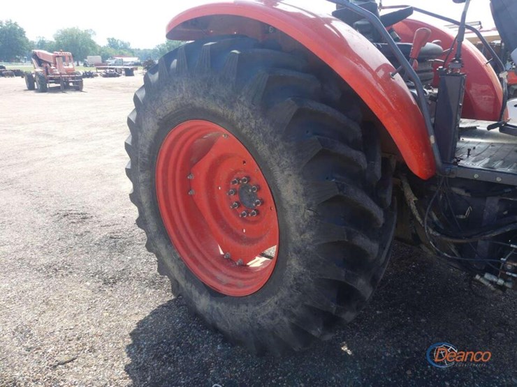 2018-kubota-m6s-111shd-image-23