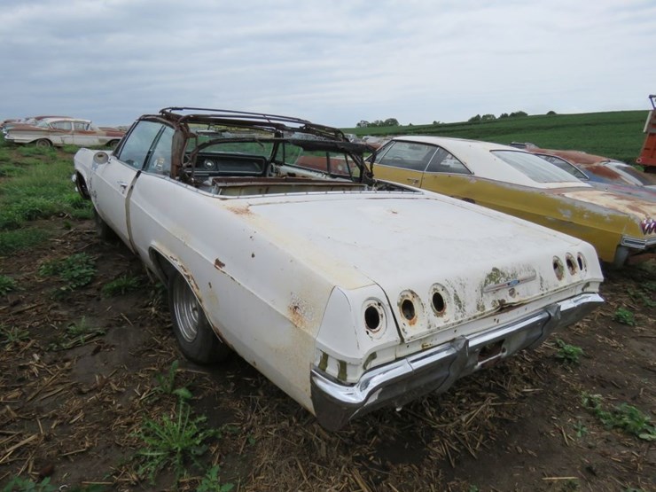 1965-chevrolet-impala-ss-2dr-ht-image-4