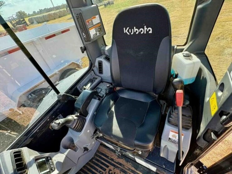2020-kubota-u35-4-image-15