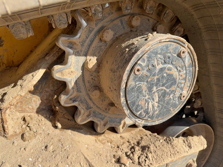 2020-deere-331g-image-16