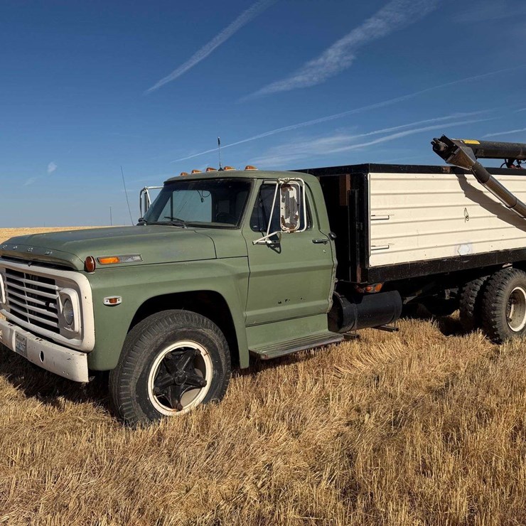 1971 FORD F700