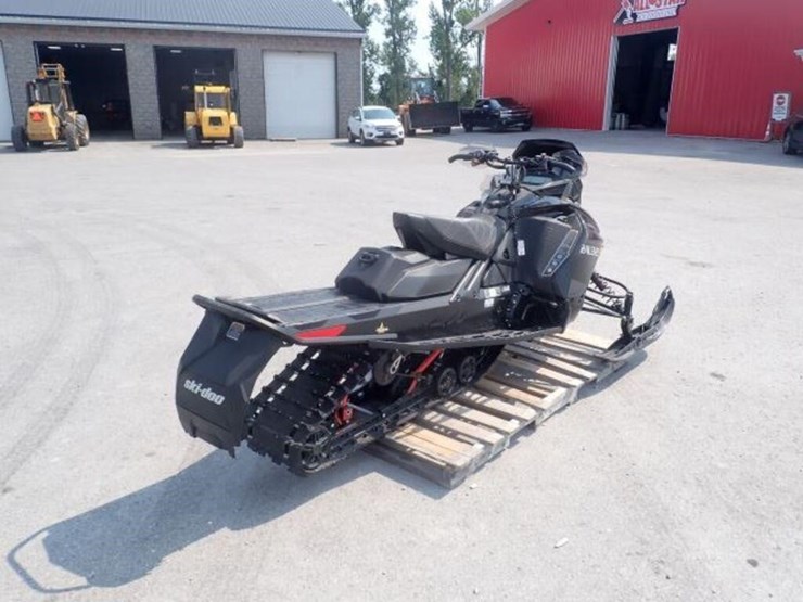 2021-ski-doo-renegade-x-850-snowmobile-2bpsumj6mv0-image-5